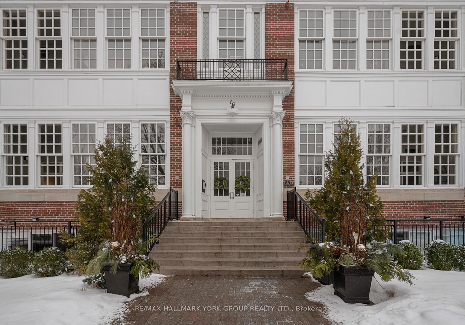 64-wells-street-aurora-ontario-n11955482