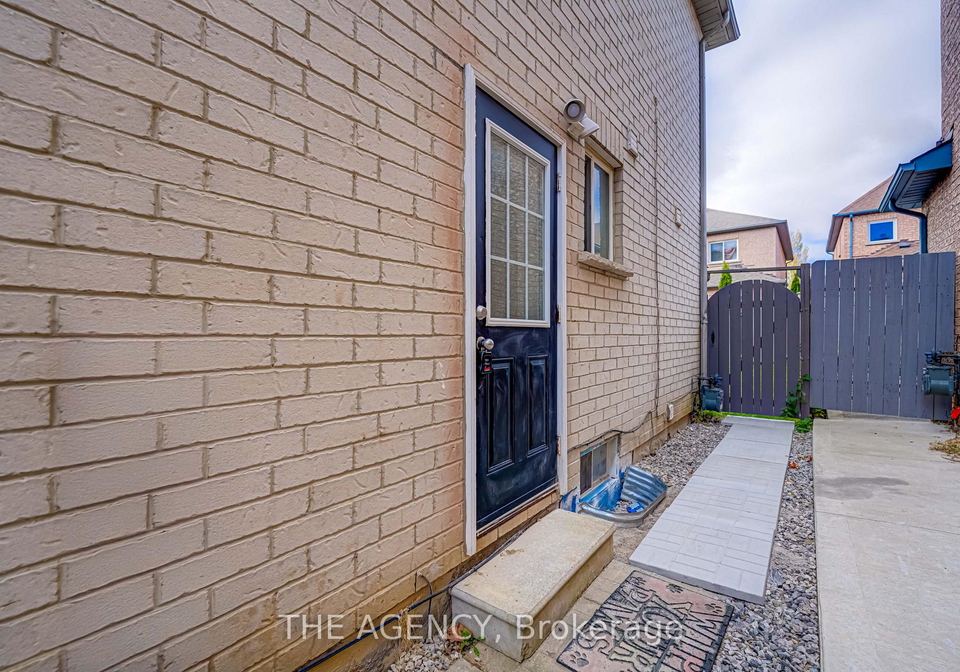 48-chiara-drive-vaughan-ontario-n11956988