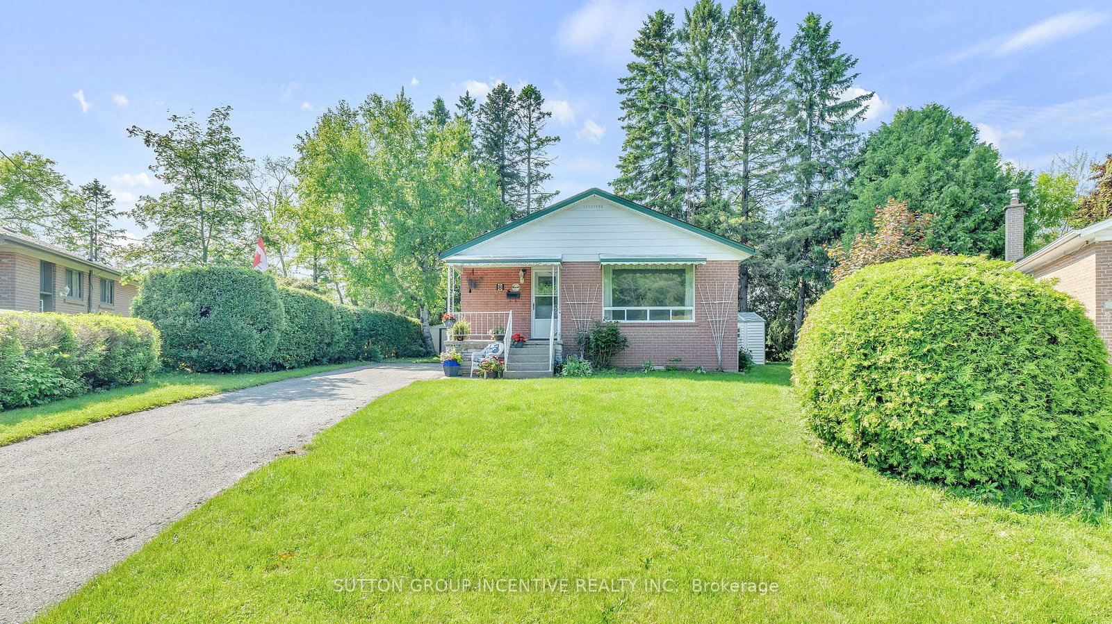8-webster-drive-aurora-ontario-n11963588