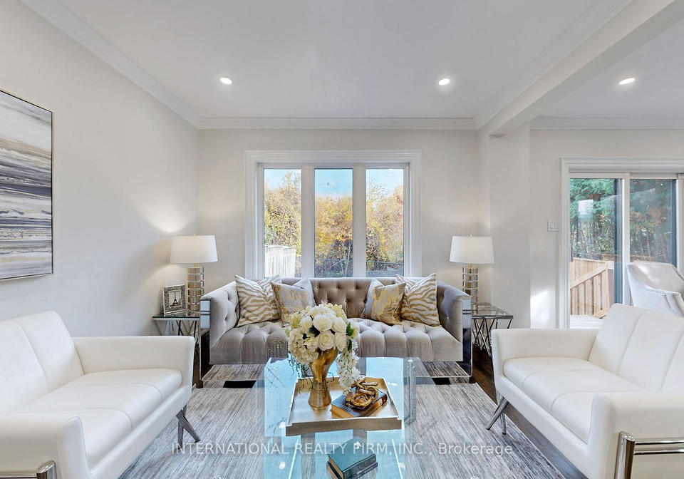 69-bayswater-avenue-richmond-hill-ontario-n11983534