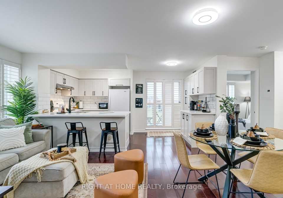 11-oneida-crescent-richmond-hill-ontario-n12001137