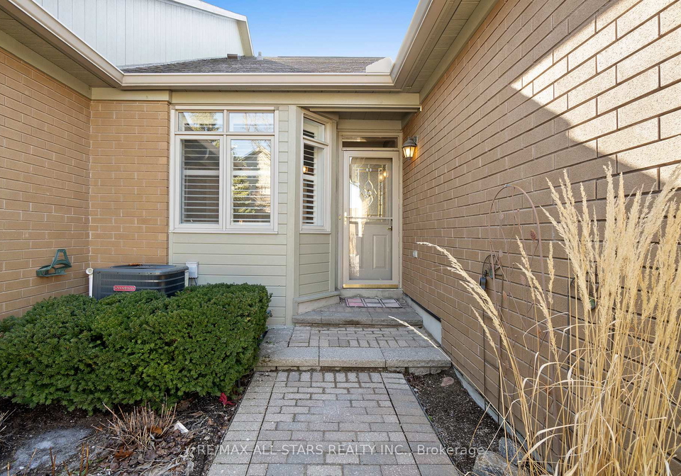 81-celebrity-greens-way-markham-ontario-n12028089