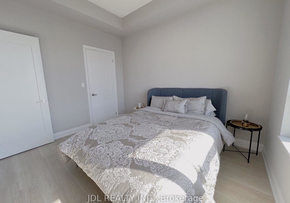 396-highway-7-road-richmond-hill-ontario-n12033238