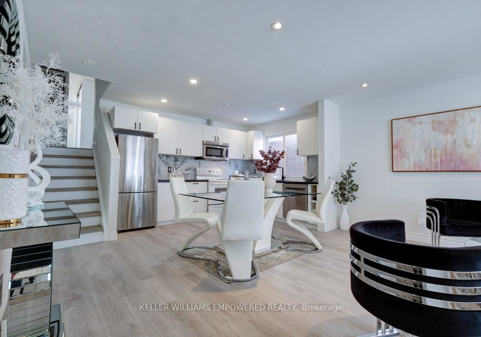 204-harrison-drive-newmarket-ontario-n12037121