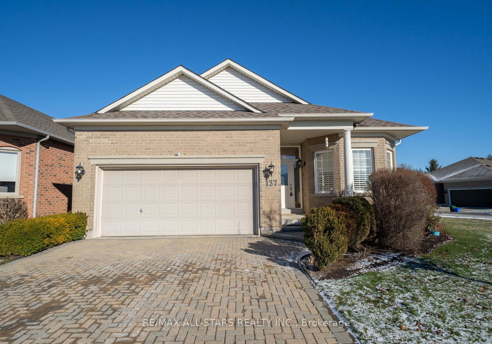 137-long-stan-whitchurch-stouffville-ontario-n12040588