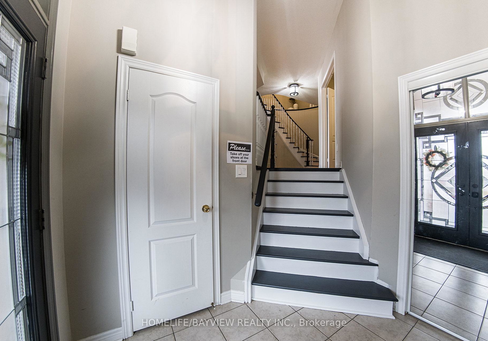 86-ford-wilson-boulevard-newmarket-ontario-n12050504