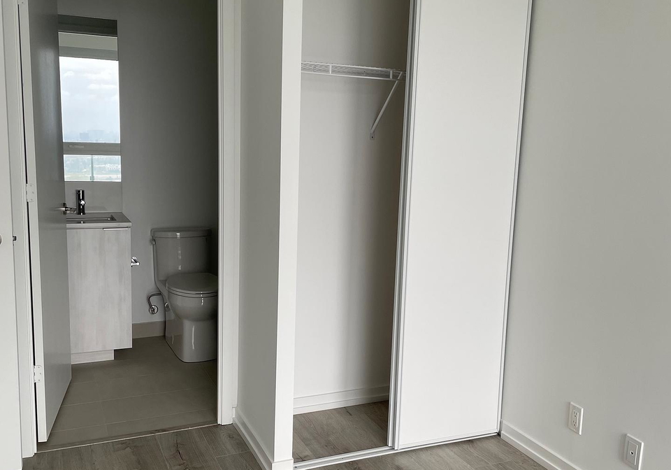 1000-portage-parkway-street-vaughan-ontario-n12052341