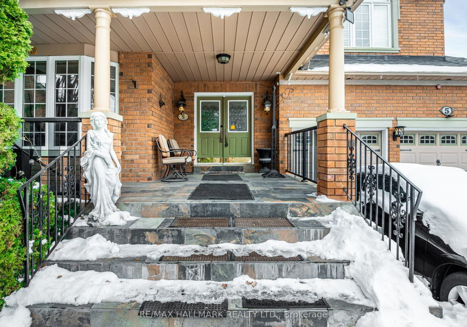 5-legacy-drive-markham-ontario-n12070071