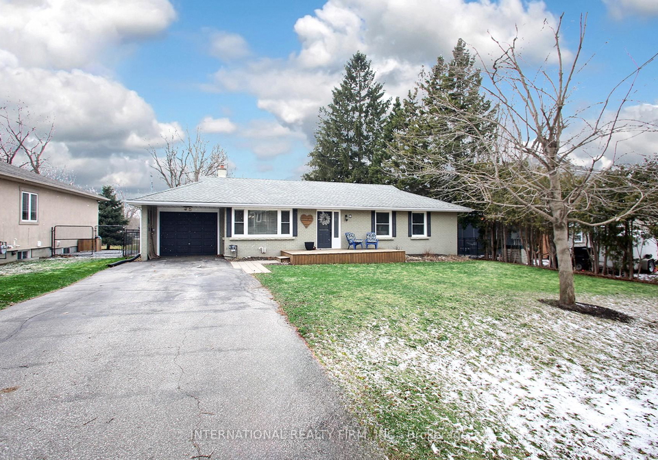 6-charles-street-east-gwillimbury-ontario-n12071733