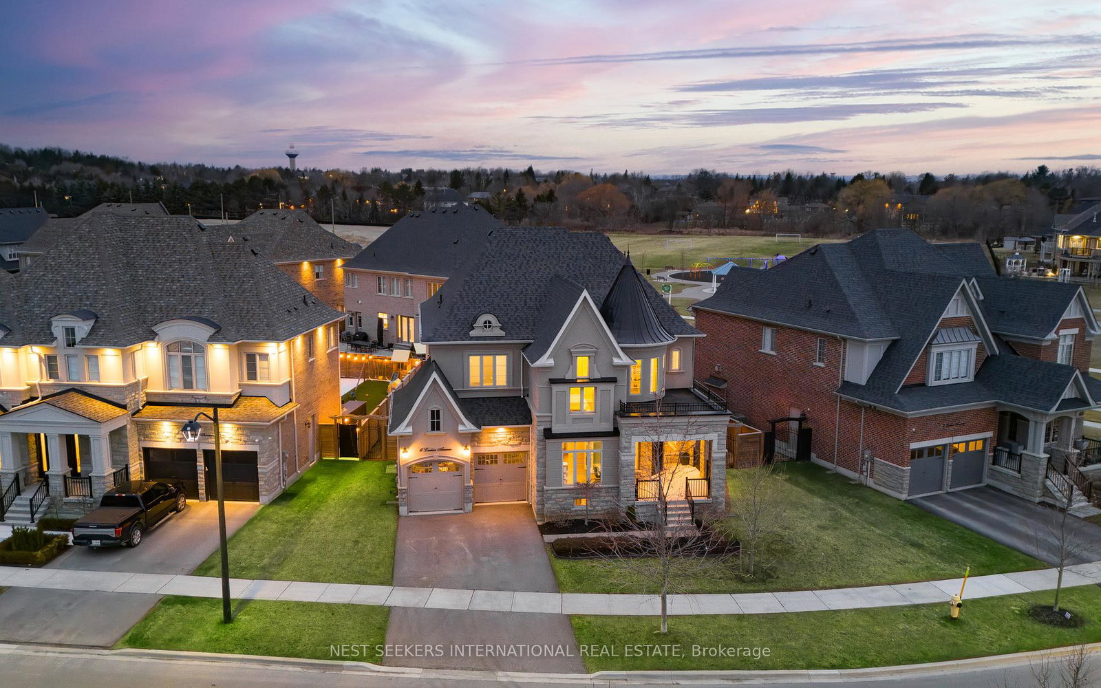 6-larkin-avenue-king-ontario-n12077398