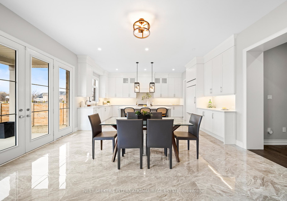6-larkin-avenue-king-ontario-n12077398