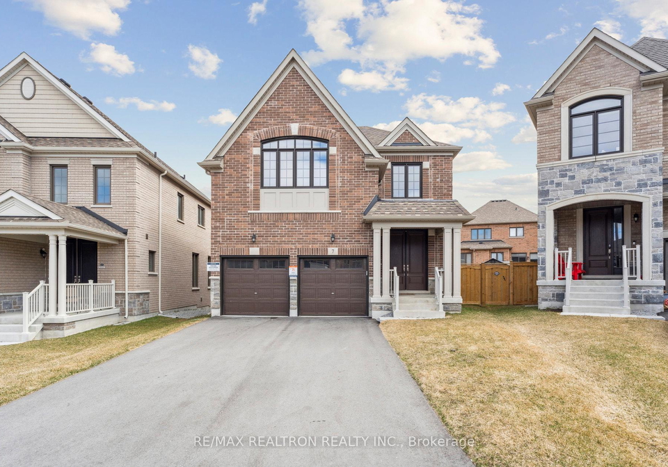 7-meadow-vista-crescent-east-gwillimbury-ontario-n12091036