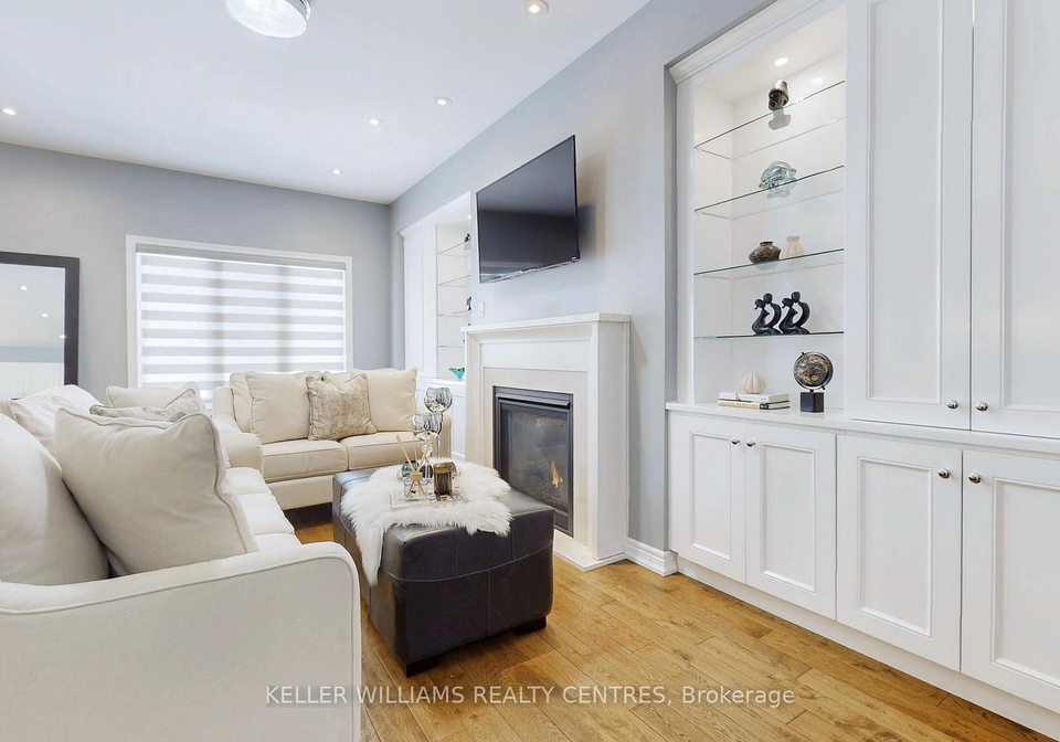 17-charmuse-lane-east-gwillimbury-ontario-n12093747