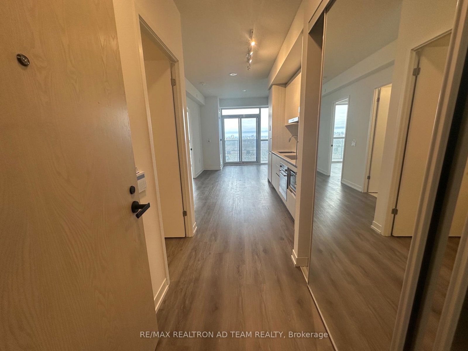 225-commernce-street-vaughan-ontario-n12094368