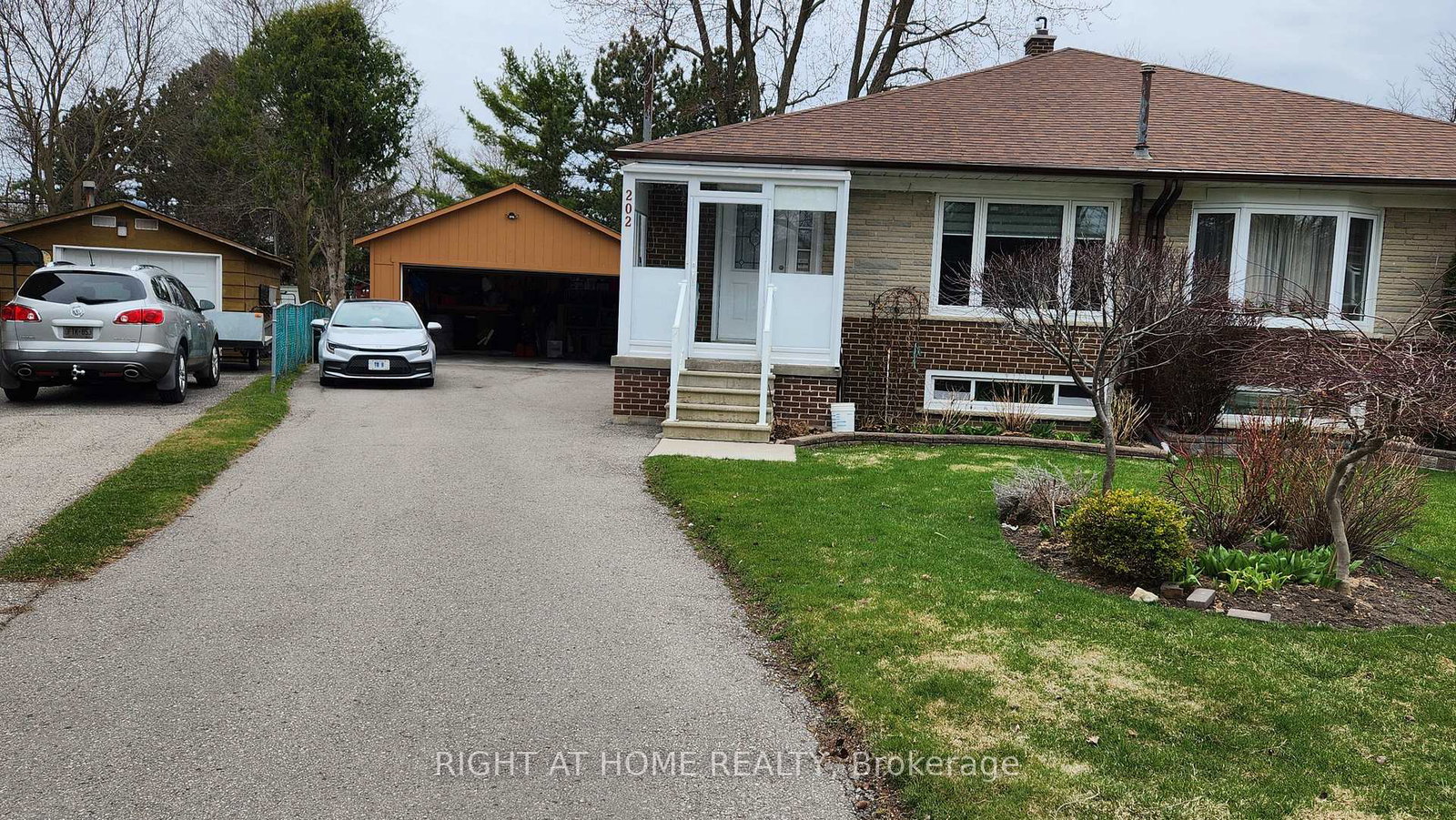 202-zelda-crescent-richmond-hill-ontario-n12094471