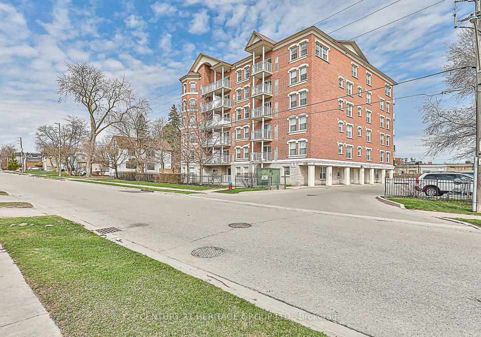 35-hunt-avenue-e-richmond-hill-ontario-n12103023