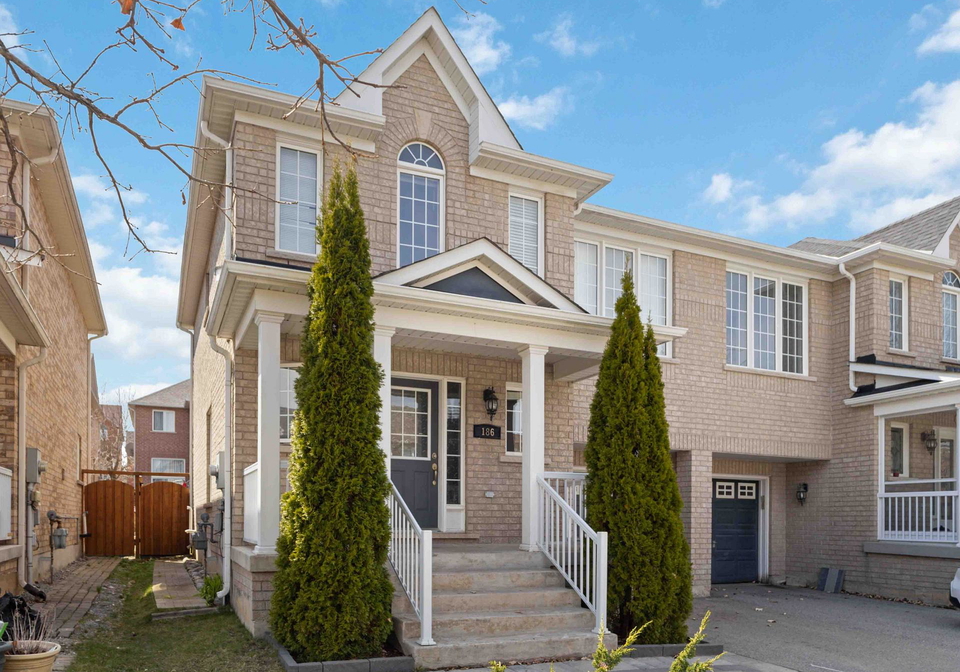 186-gail-parks-crescent-newmarket-ontario-n12103662