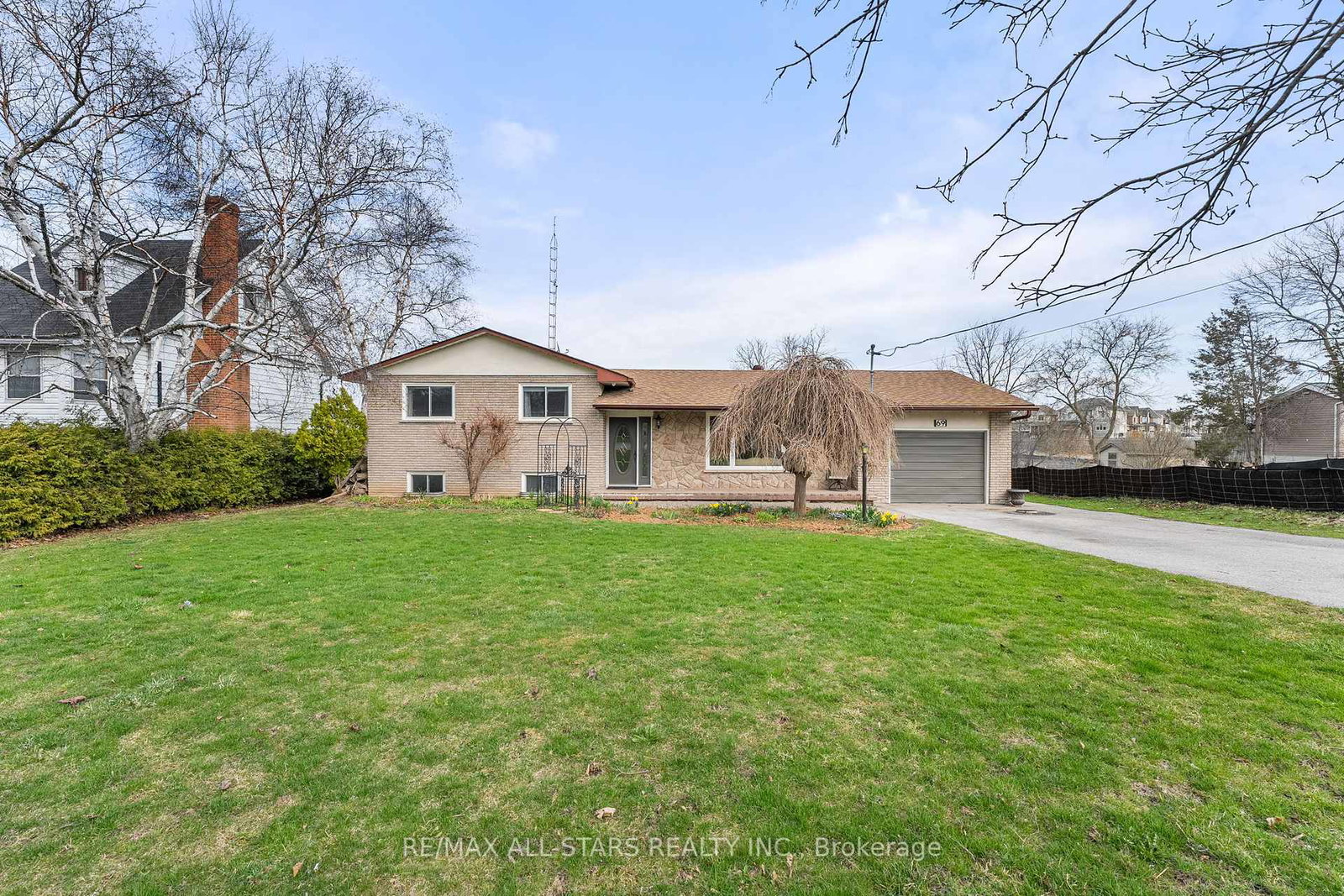 69-the-queensway-avenue-n-georgina-ontario-n12107185