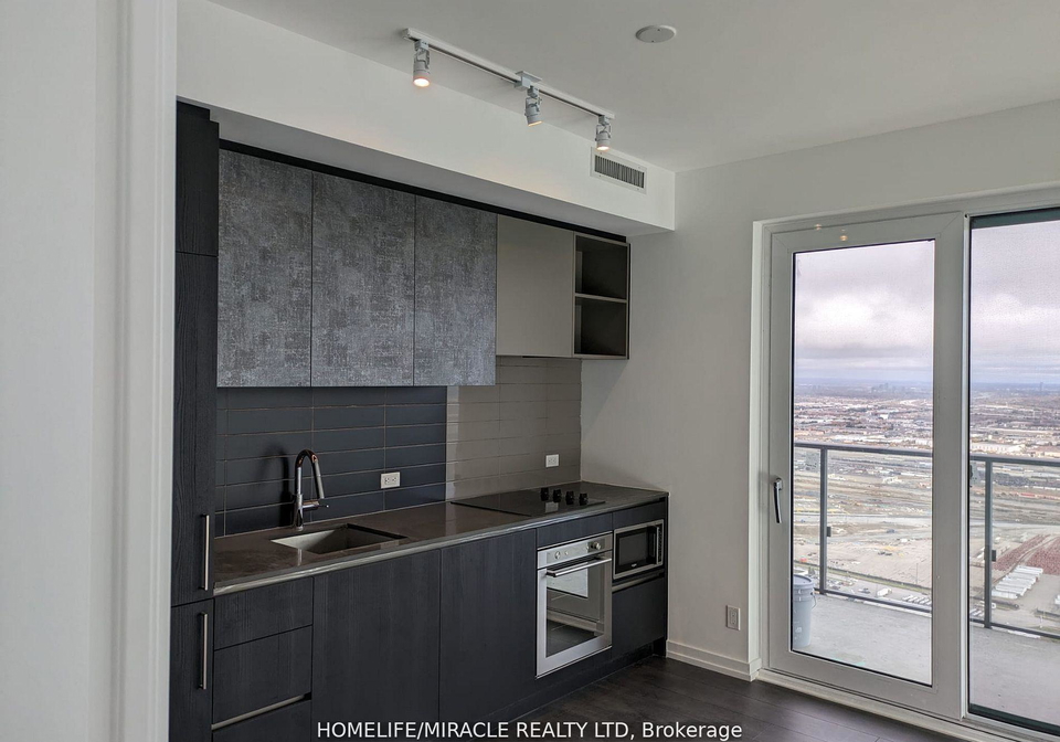 7890-jane-street-vaughan-ontario-n12108362