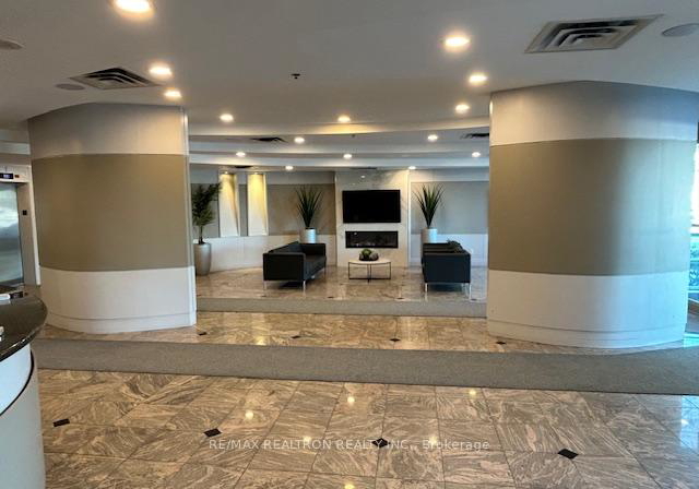 39-oneida-crescent-richmond-hill-ontario-n12115154
