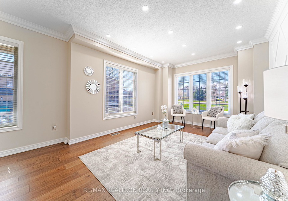 31-estrella-crescent-richmond-hill-ontario-n12117848