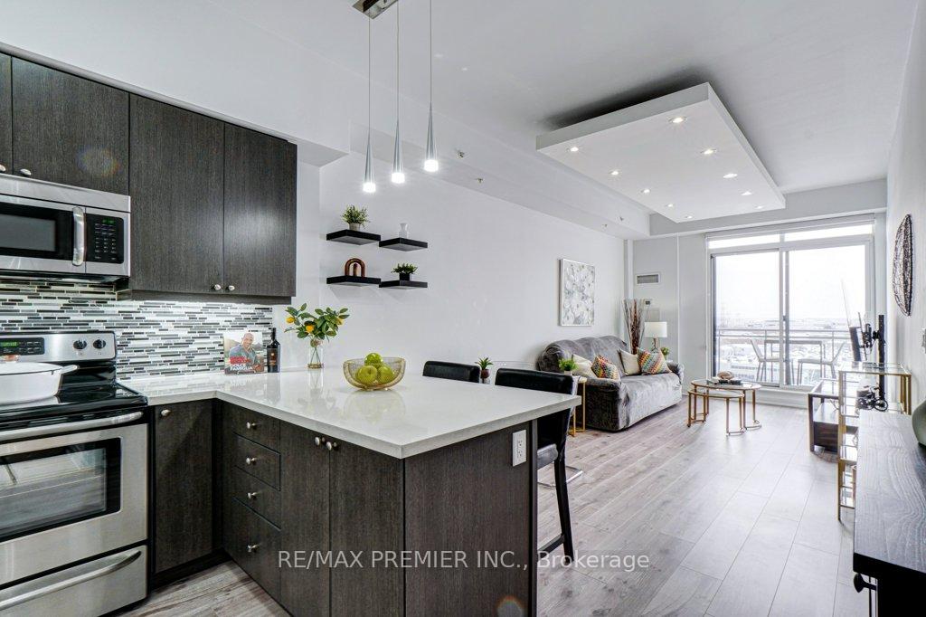 12-woodstream-boulevard-vaughan-ontario-n12121455