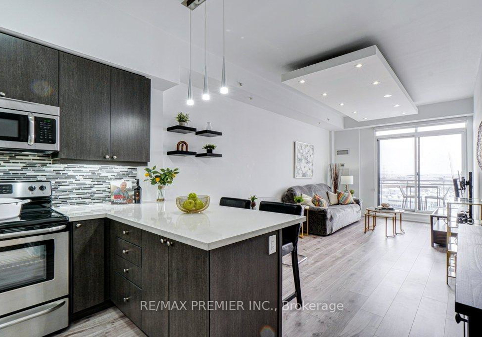 12-woodstream-boulevard-vaughan-ontario-n12121455