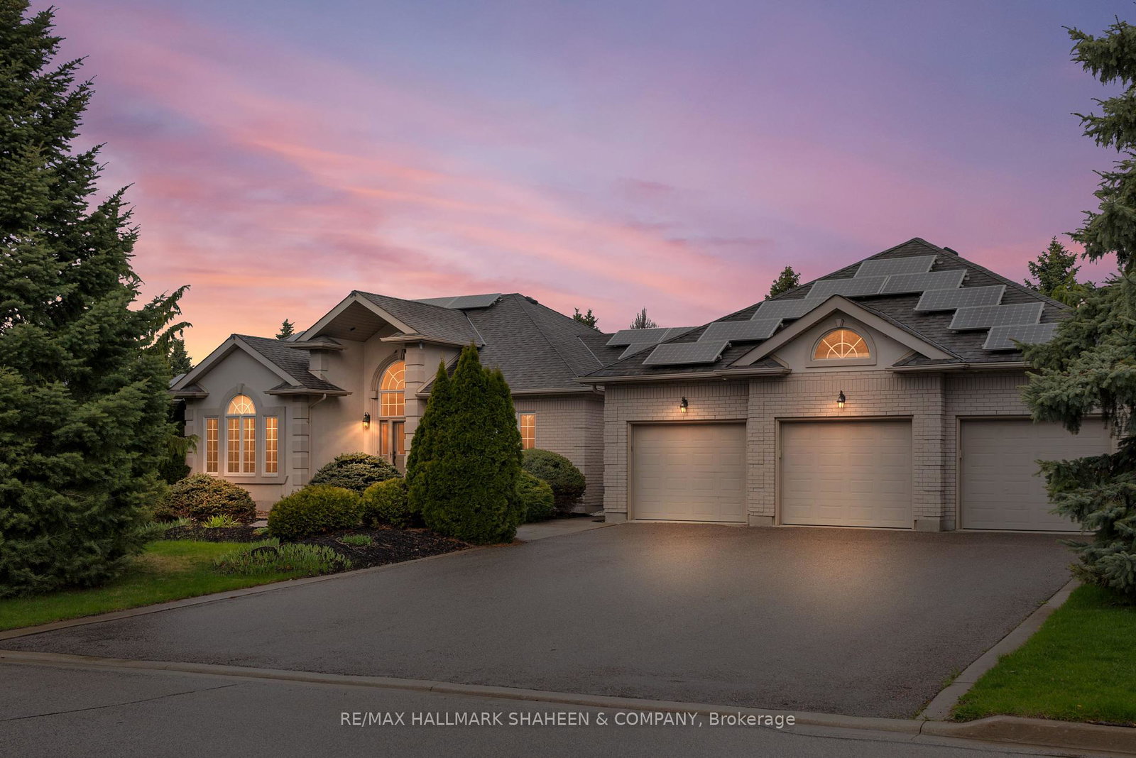 4-maplehyrn-avenue-east-gwillimbury-ontario-n12125003