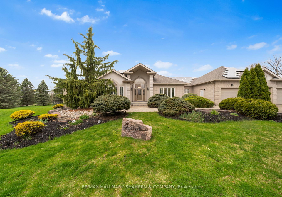 4-maplehyrn-avenue-east-gwillimbury-ontario-n12125003