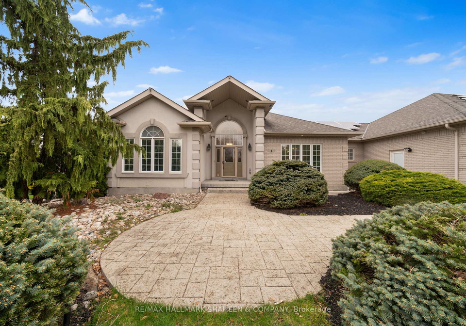 4-maplehyrn-avenue-east-gwillimbury-ontario-n12125003
