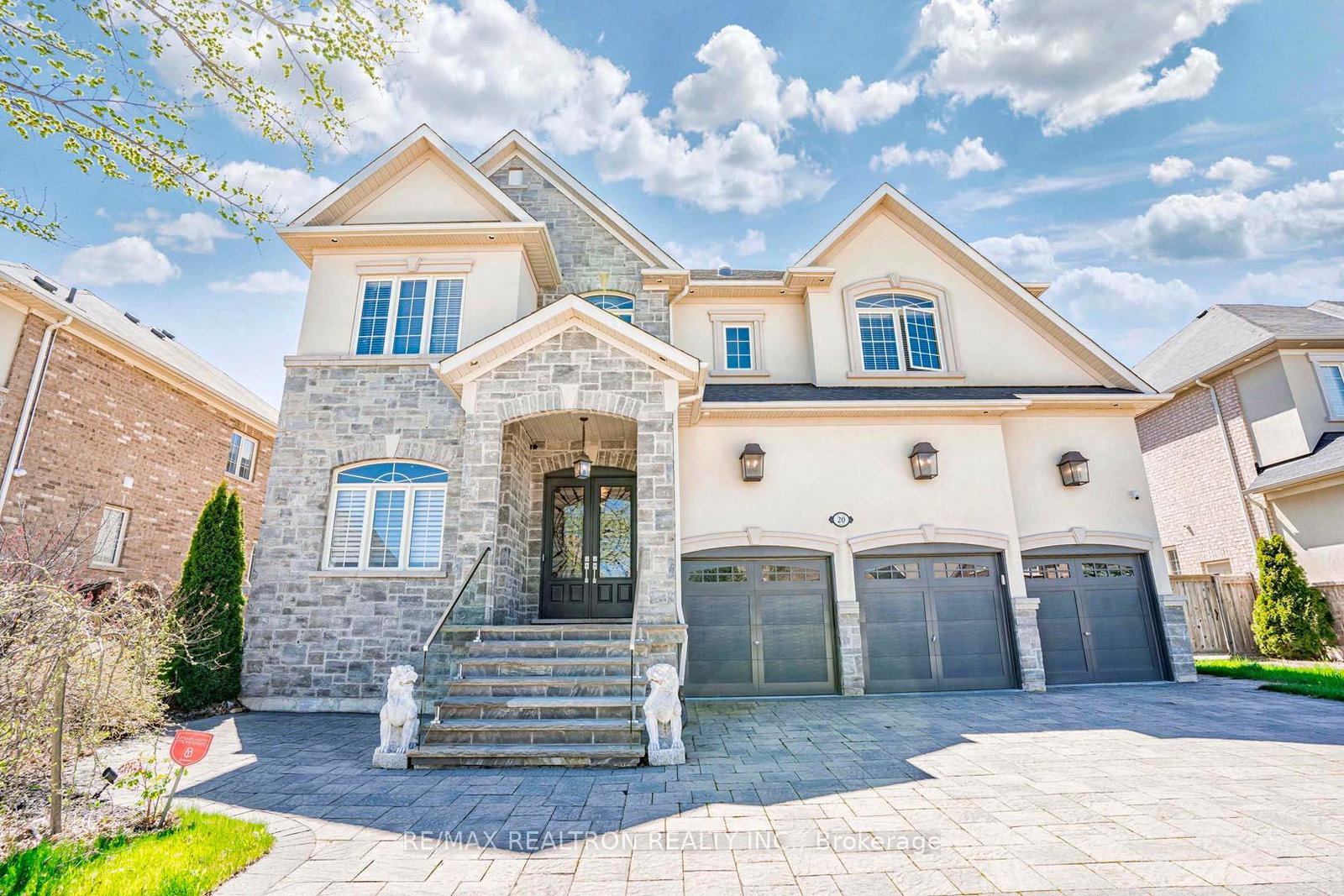 20-skyline-trail-king-ontario-n12125965
