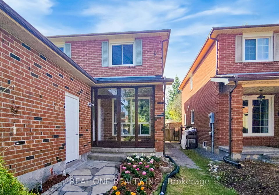90-spragg-circle-markham-ontario-n12129191