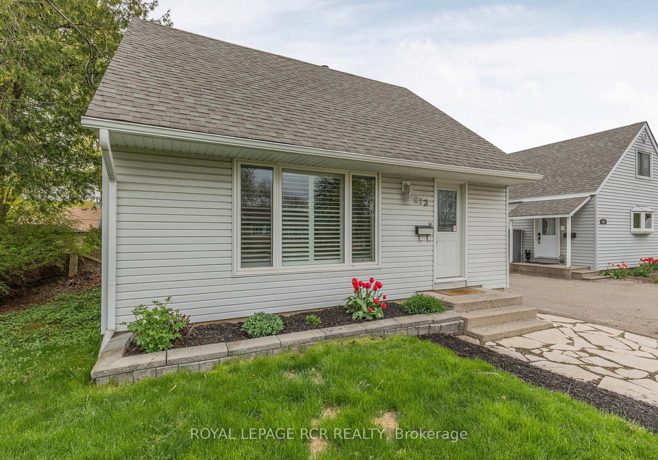 273-rogers-road-newmarket-ontario-n12139275