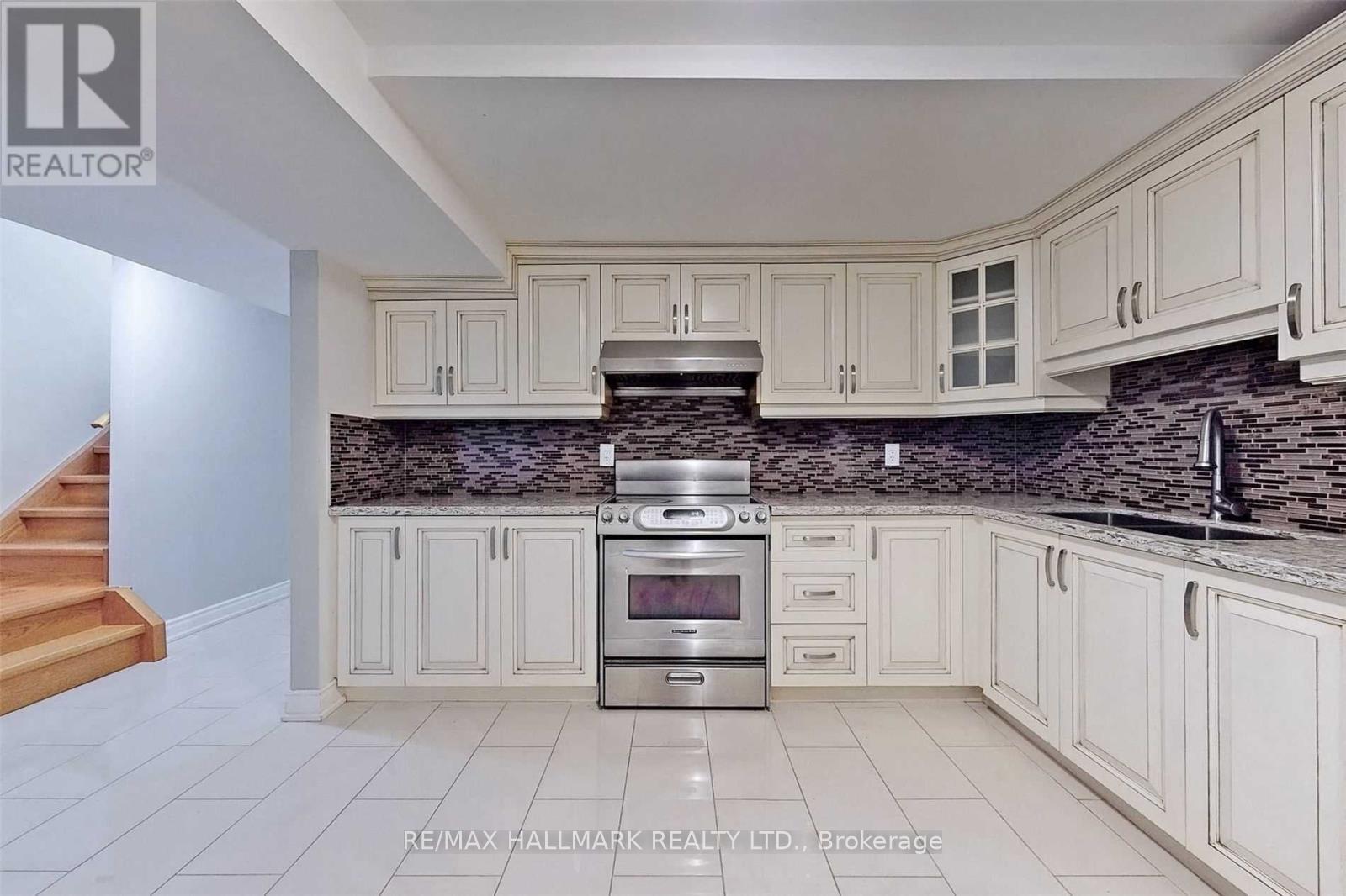 160-tower-hill-road-richmond-hill-ontario-n12142994