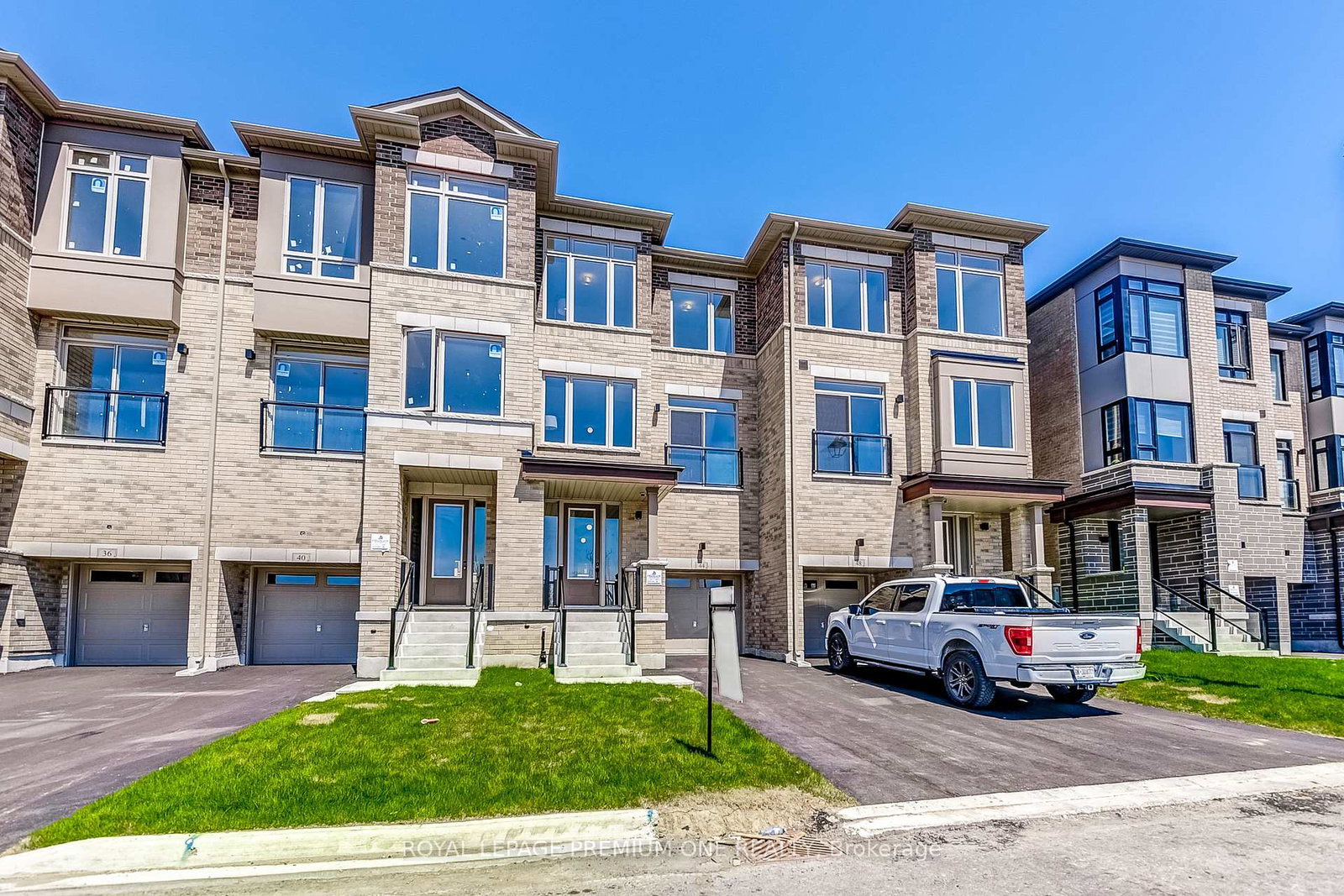 44-tennant-circle-vaughan-ontario-n12145264