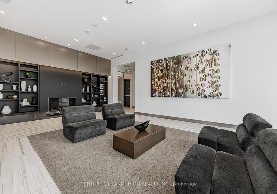 38-water-walk-drive-markham-ontario-n12146321