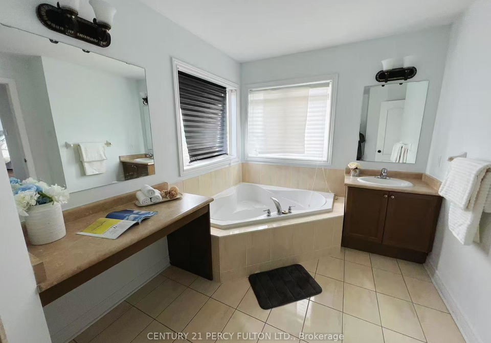 359-woodspring-avenue-newmarket-ontario-n12148962