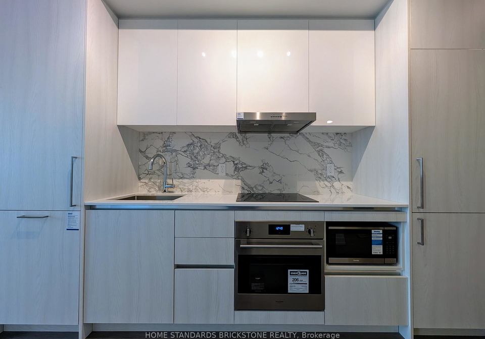 225-commerce-street-vaughan-ontario-n12152391