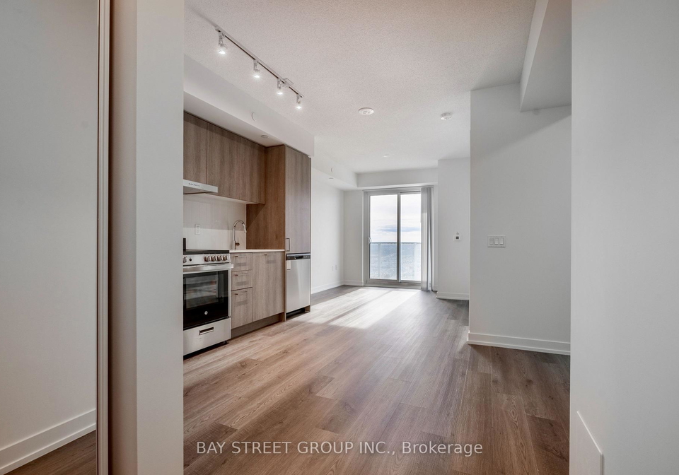 195-commerce-street-vaughan-ontario-n12154839