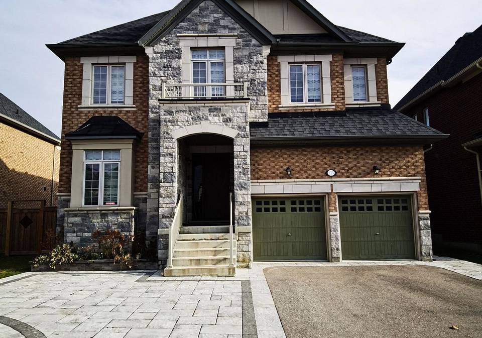111-mitchell-place-newmarket-ontario-n12154906