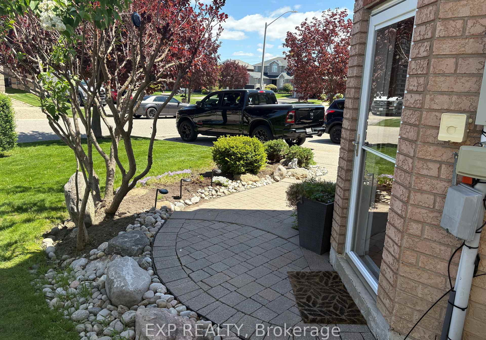 53-saint-avenue-bradford-west-gwillimbury-ontario-n12158034