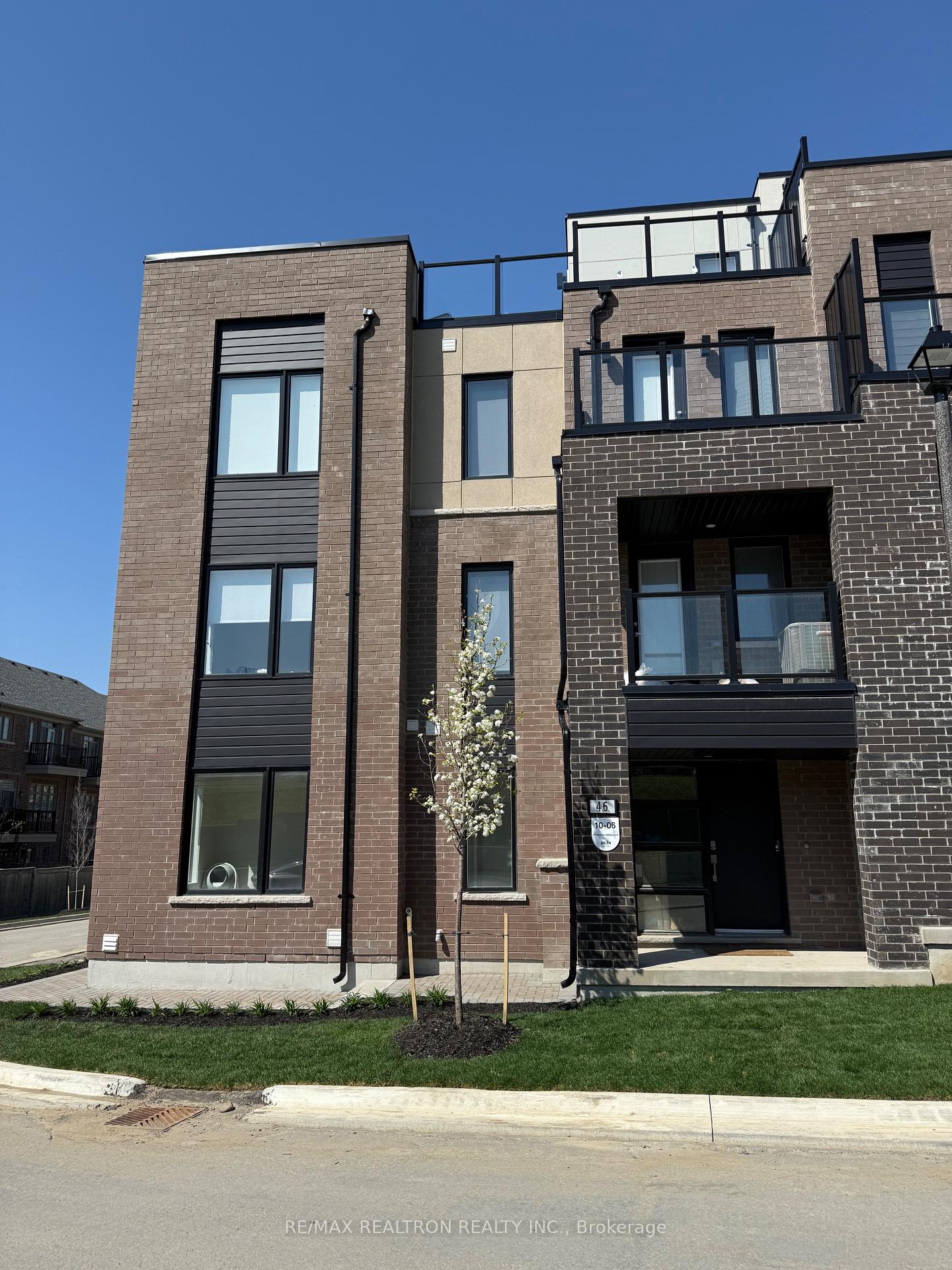 46-herman-gilroy-lane-markham-ontario-n12160391