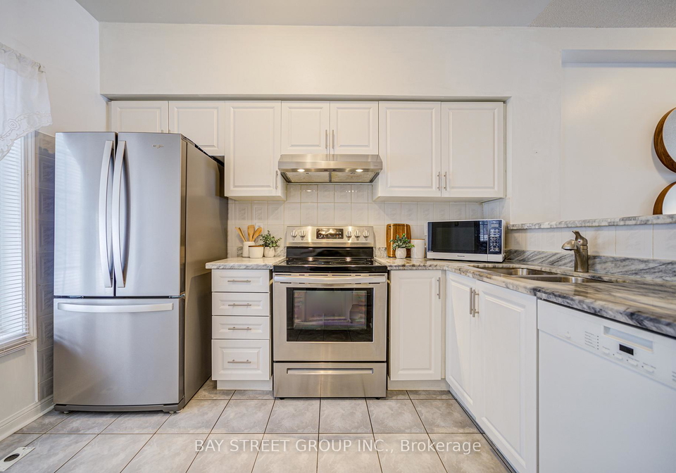 10-st-moritz-way-markham-ontario-n12161315