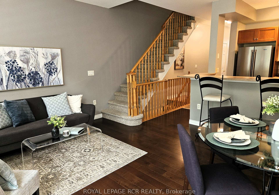 1047-on-bogart-circle-newmarket-ontario-n12161557