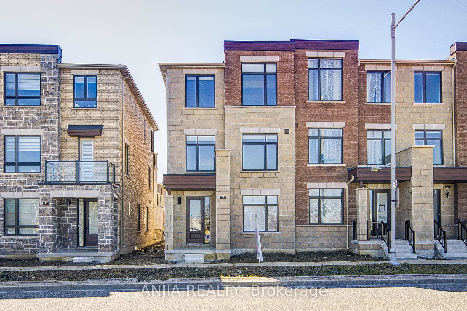 11-mumbai-drive-markham-ontario-n12163658