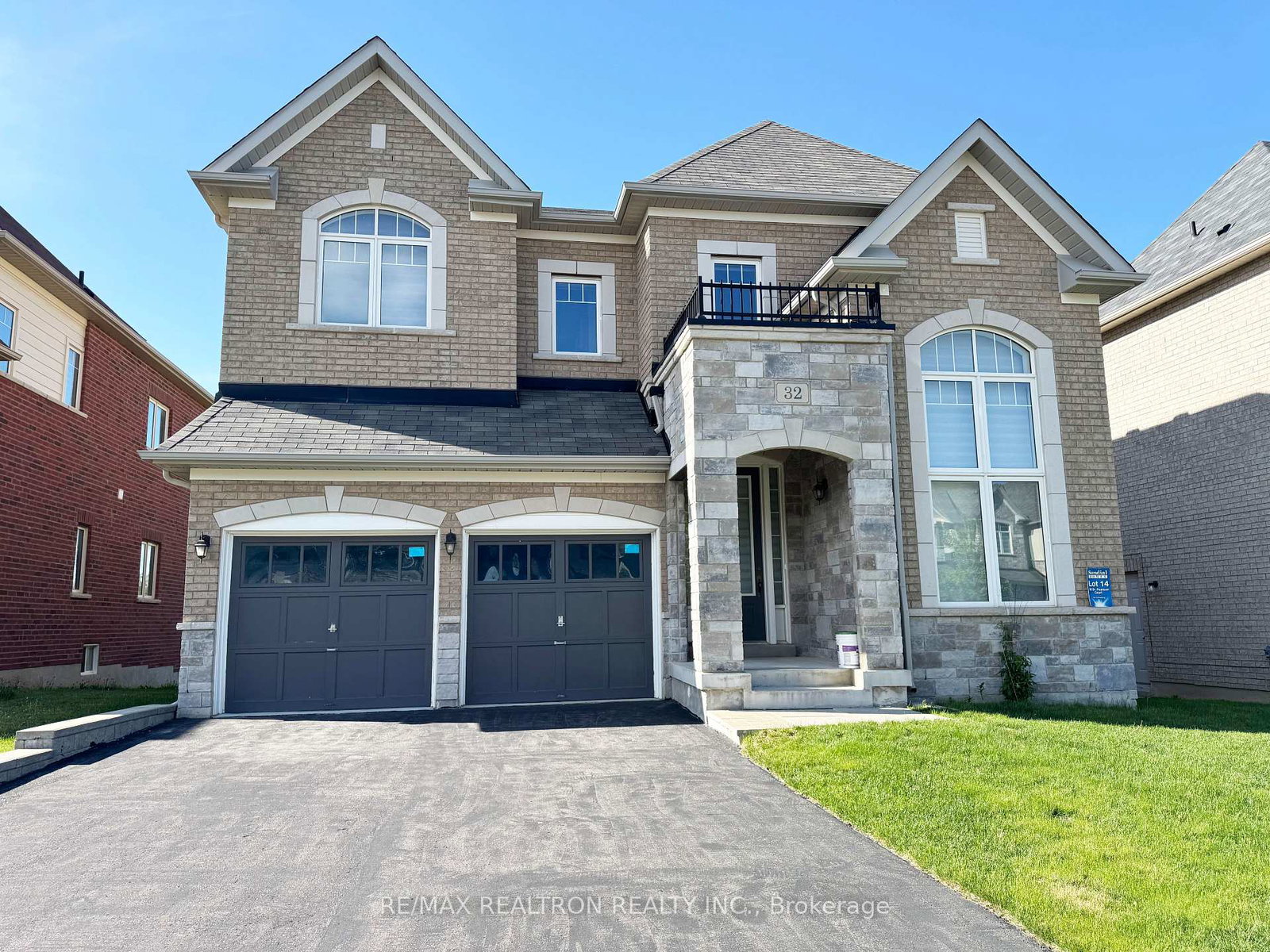 32-drive-pearson-east-gwillimbury-ontario-n12166380