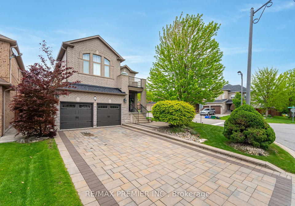 1-crown-crescent-vaughan-ontario-n12166393