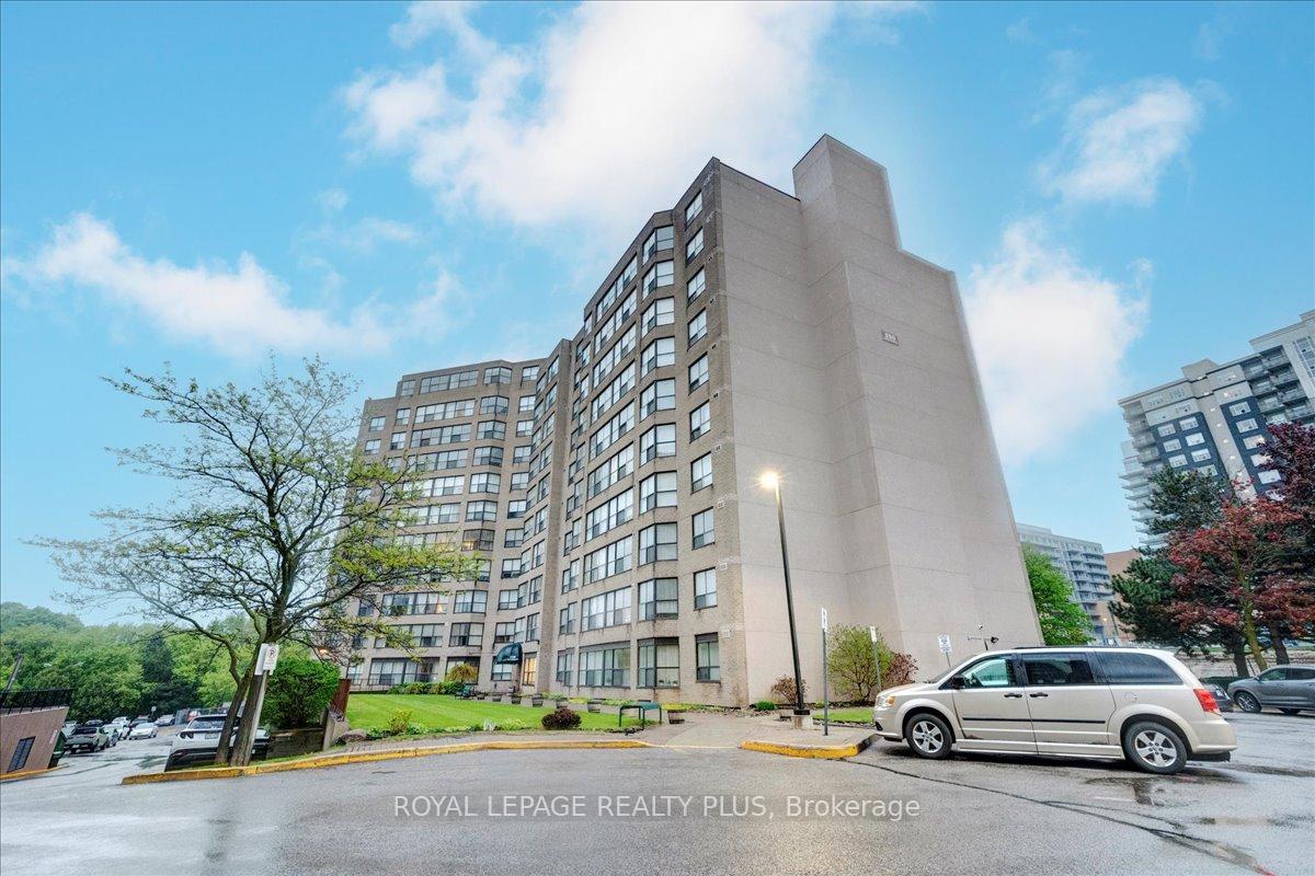 250-davis-drive-newmarket-ontario-n12166892