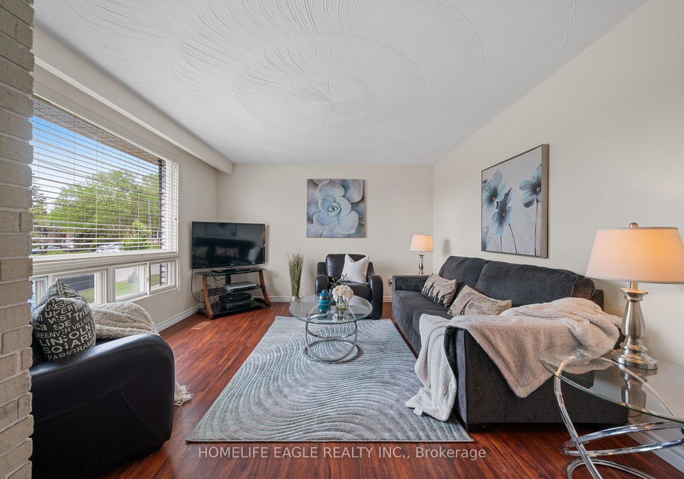 135-luxury-avenue-bradford-west-gwillimbury-ontario-n12166955