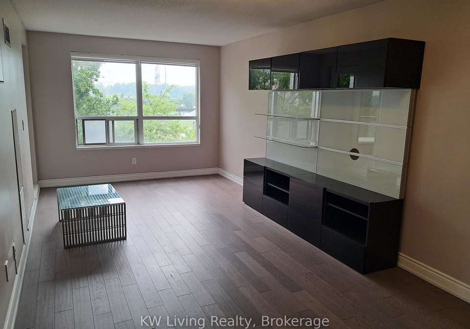 39-galleria-parkway-markham-ontario-n12168556